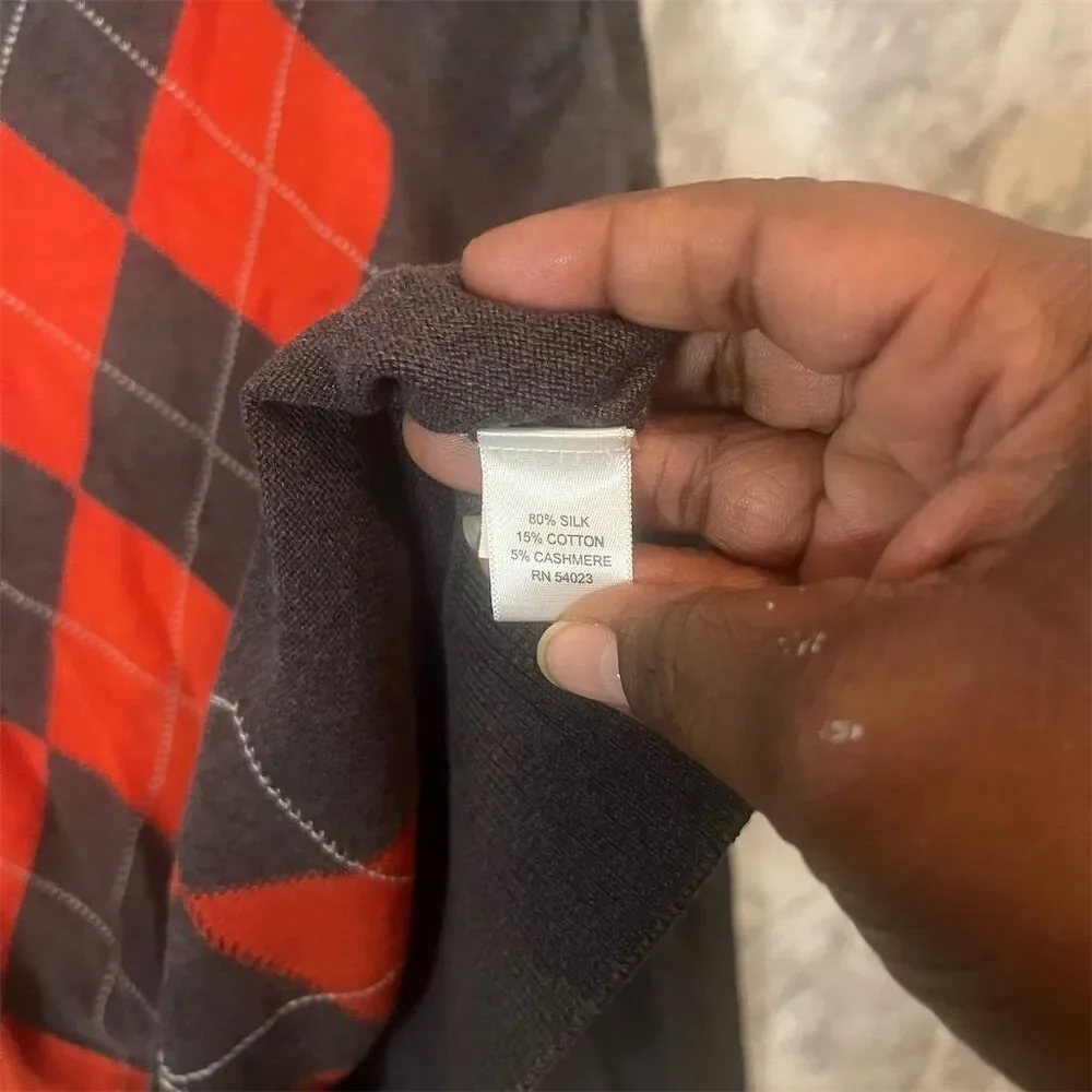 Banana Republic Men's V-Neck Argyle Sweater Gray Silk‎ Blend Size L